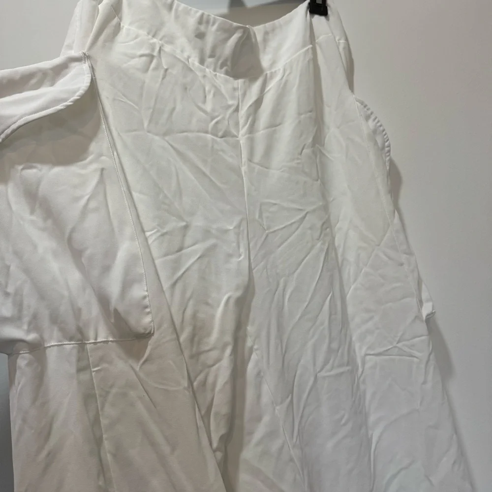 N/A crisp white